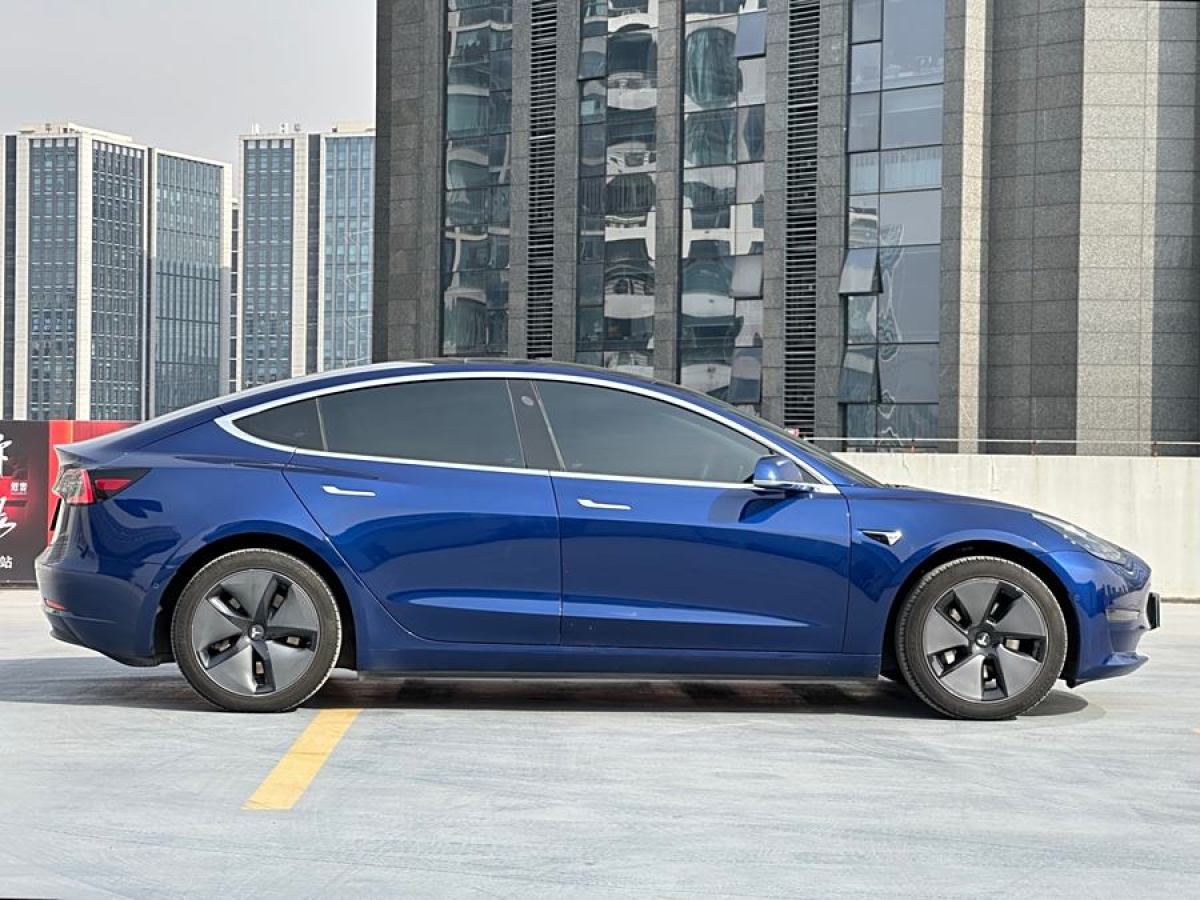 特斯拉 Model 3  2019款 長續(xù)航后驅(qū)版圖片