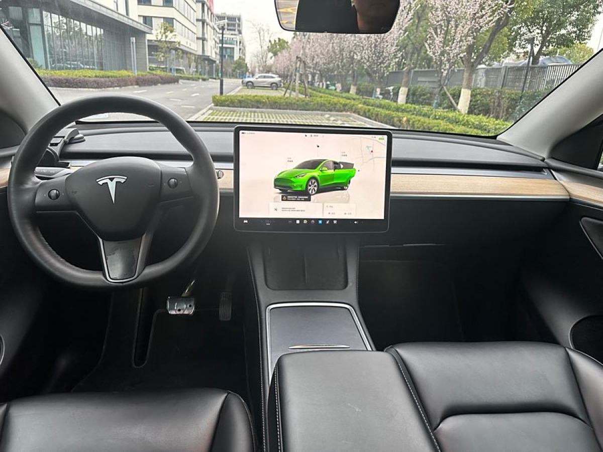 特斯拉 Model 3  2022款 后輪驅(qū)動版圖片