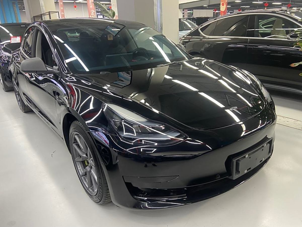 特斯拉 Model 3  2023款 后輪驅(qū)動版圖片