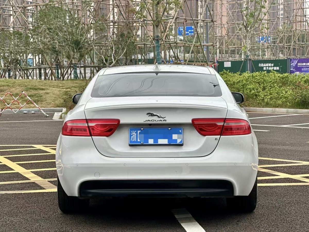 捷豹 XE  2015款 2.0T 200PS R-Sport圖片