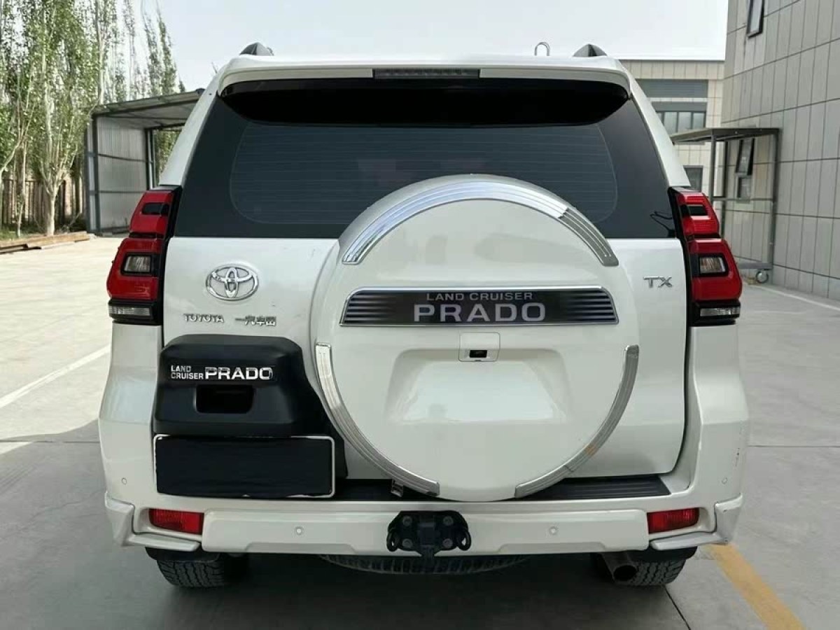 豐田 普拉多  2019款 3.5L 自動(dòng)TX-L尊享版后掛備胎圖片