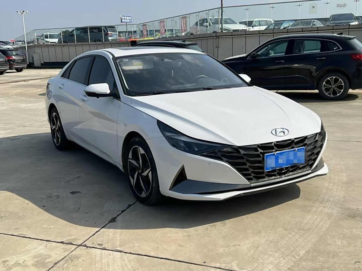 現(xiàn)代 伊蘭特  2021款 1.5L LUX尊貴版圖片