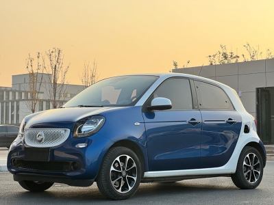 2017年8月 smart forfour 1.0L 52千瓦激情版圖片