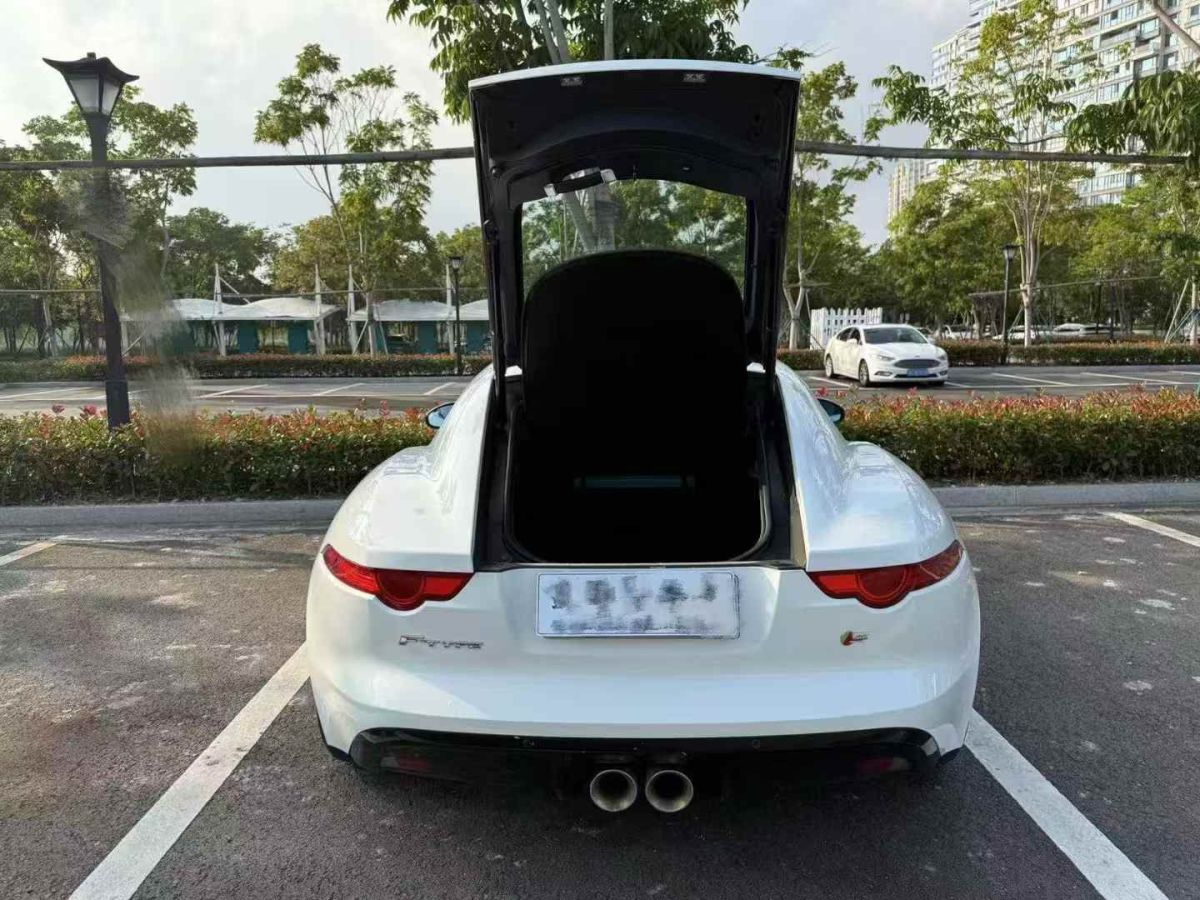 捷豹 XE  2015款 2.0T 200PS R-Sport圖片