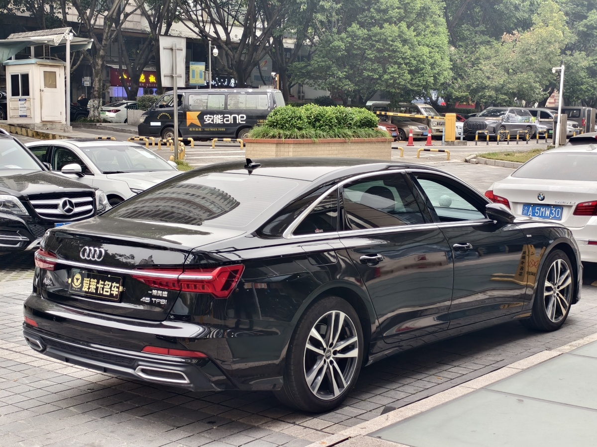 奧迪 奧迪A6L  2019款 45 TFSI 臻選動(dòng)感型圖片