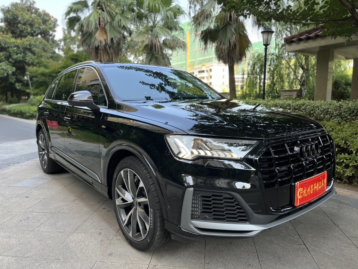 奧迪 奧迪Q7  2023款 55 TFSI quattro S line運(yùn)動型圖片