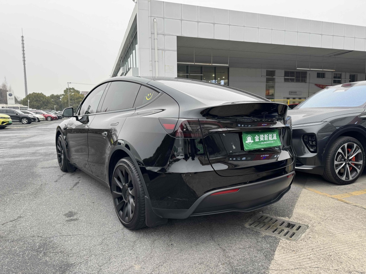 特斯拉 Model 3  2023款 長(zhǎng)續(xù)航煥新版 雙電機(jī)全輪驅(qū)動(dòng)圖片