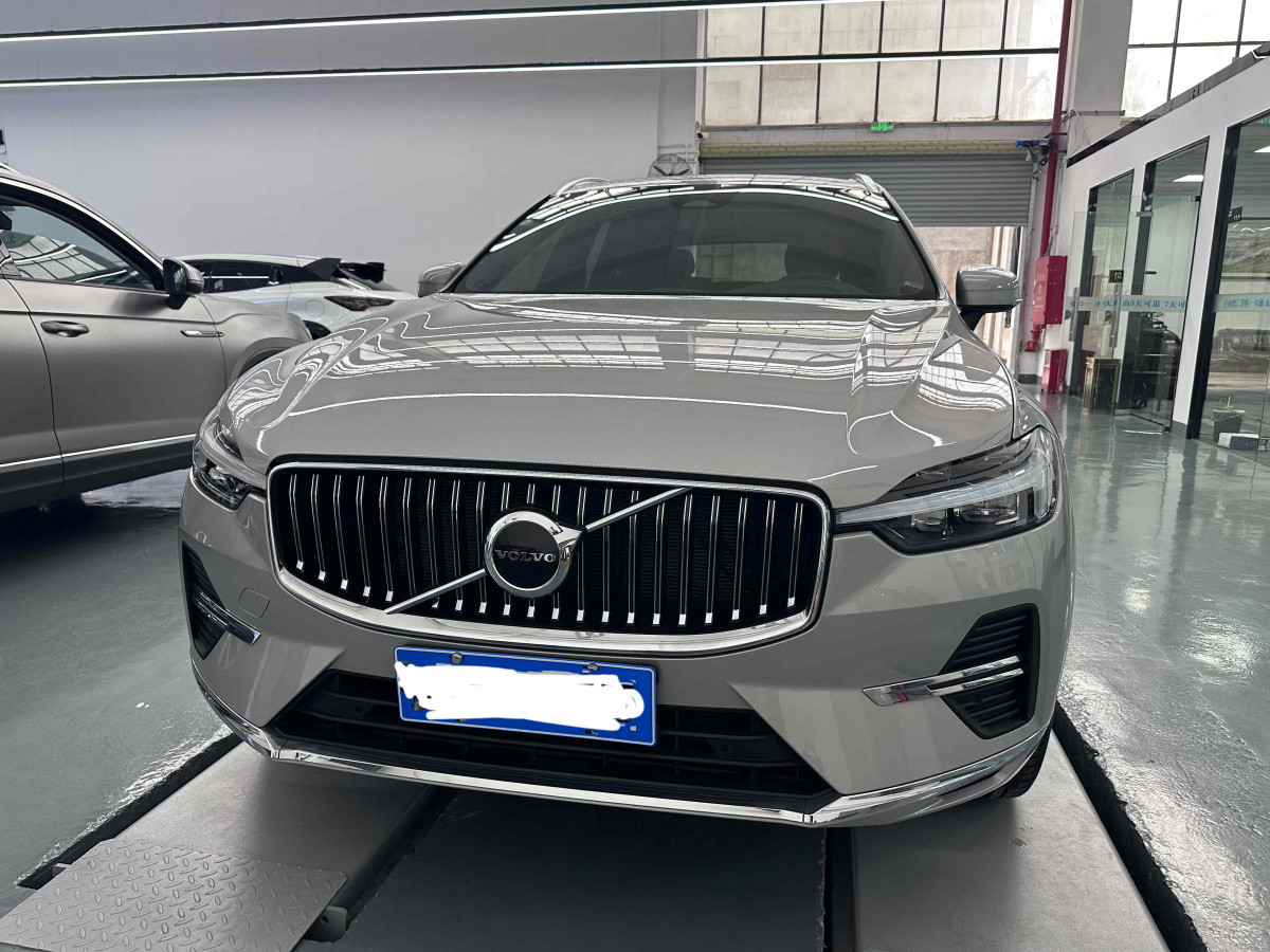 沃爾沃 XC60  2022款 B5 四驅(qū)智逸豪華版圖片
