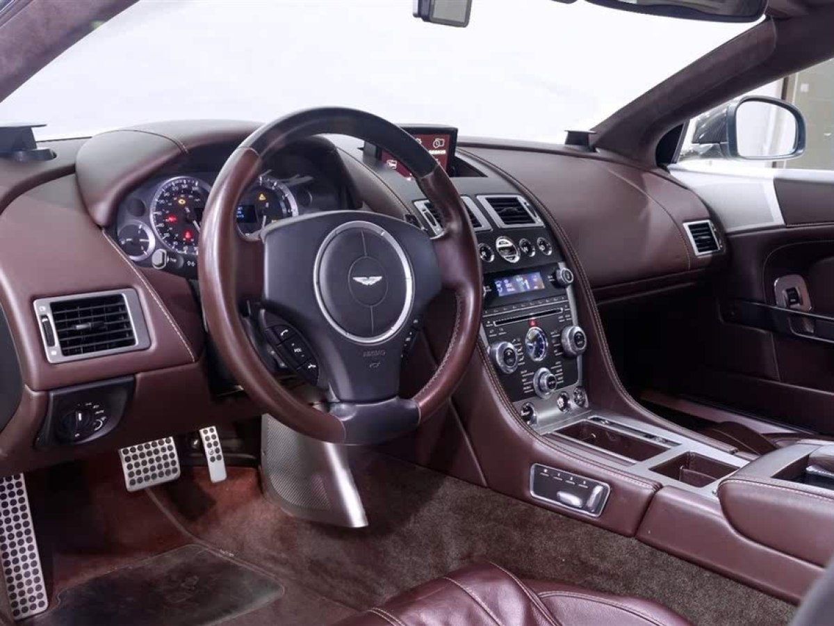 阿斯頓·馬丁 阿斯頓?馬丁DB9  2013款 6.0L Coupe圖片