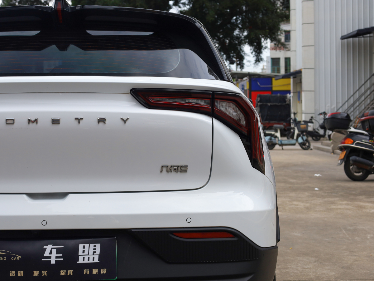 2023年1月幾何 幾何E  2023款 401KM 玲瓏虎 5座