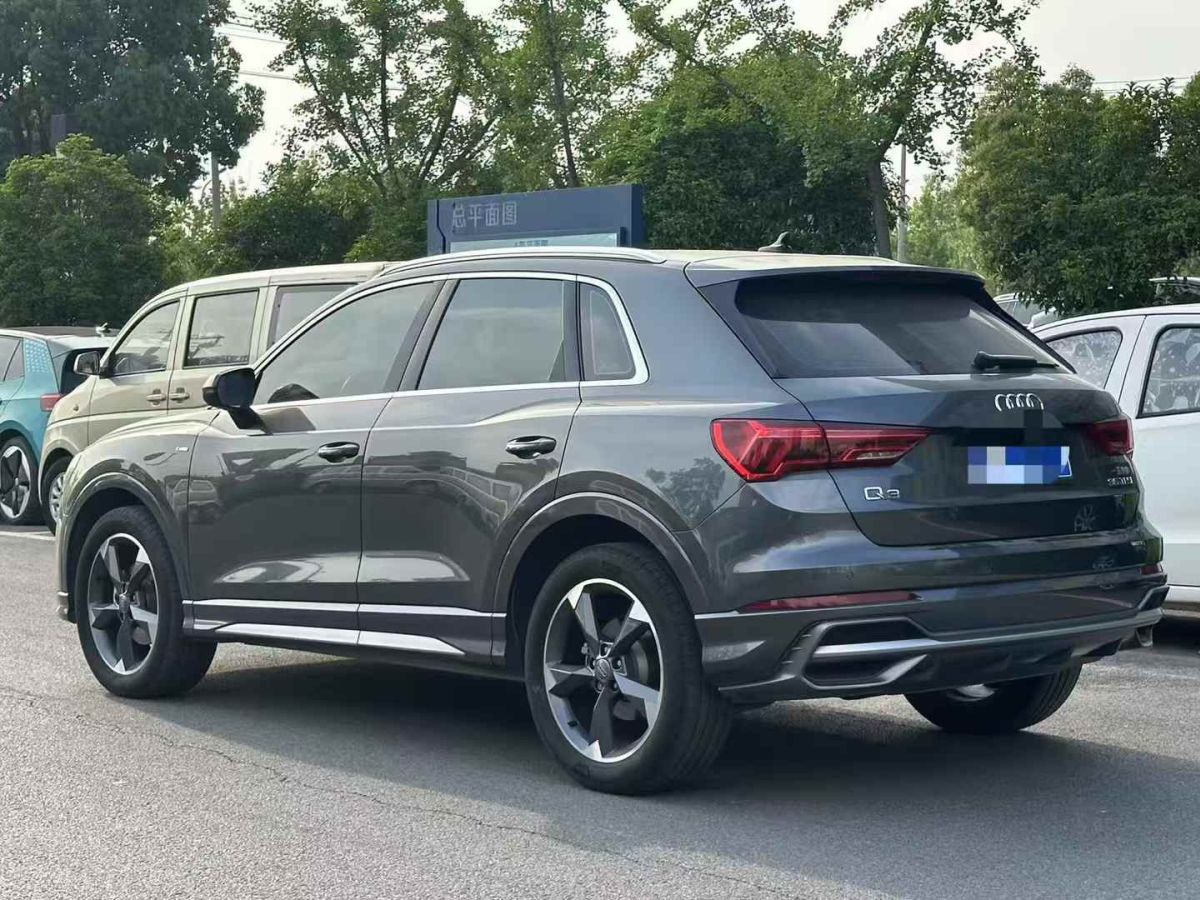 奧迪 奧迪Q3  2020款 35 TFSI 時(shí)尚動(dòng)感型圖片