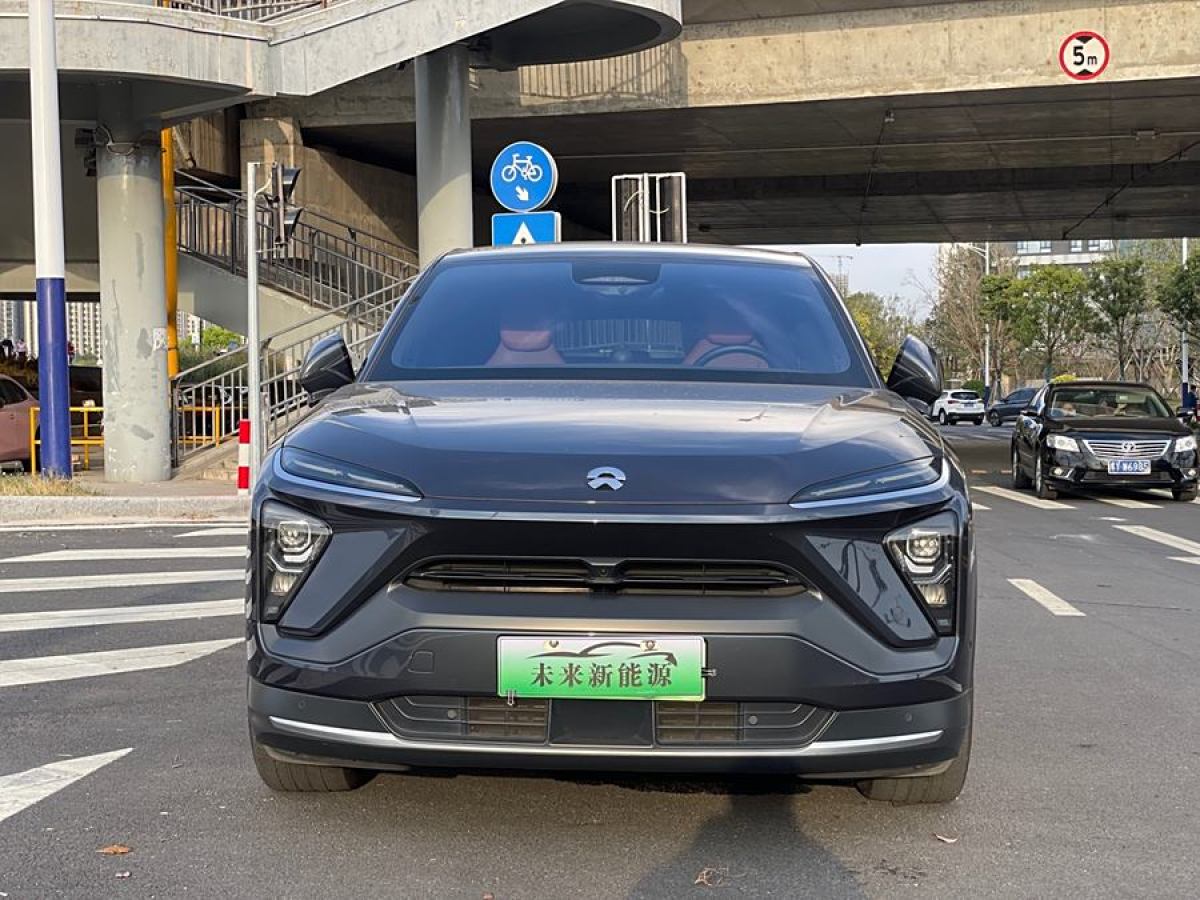 蔚來(lái) 蔚來(lái)EC6  2020款 430KM 運(yùn)動(dòng)版圖片