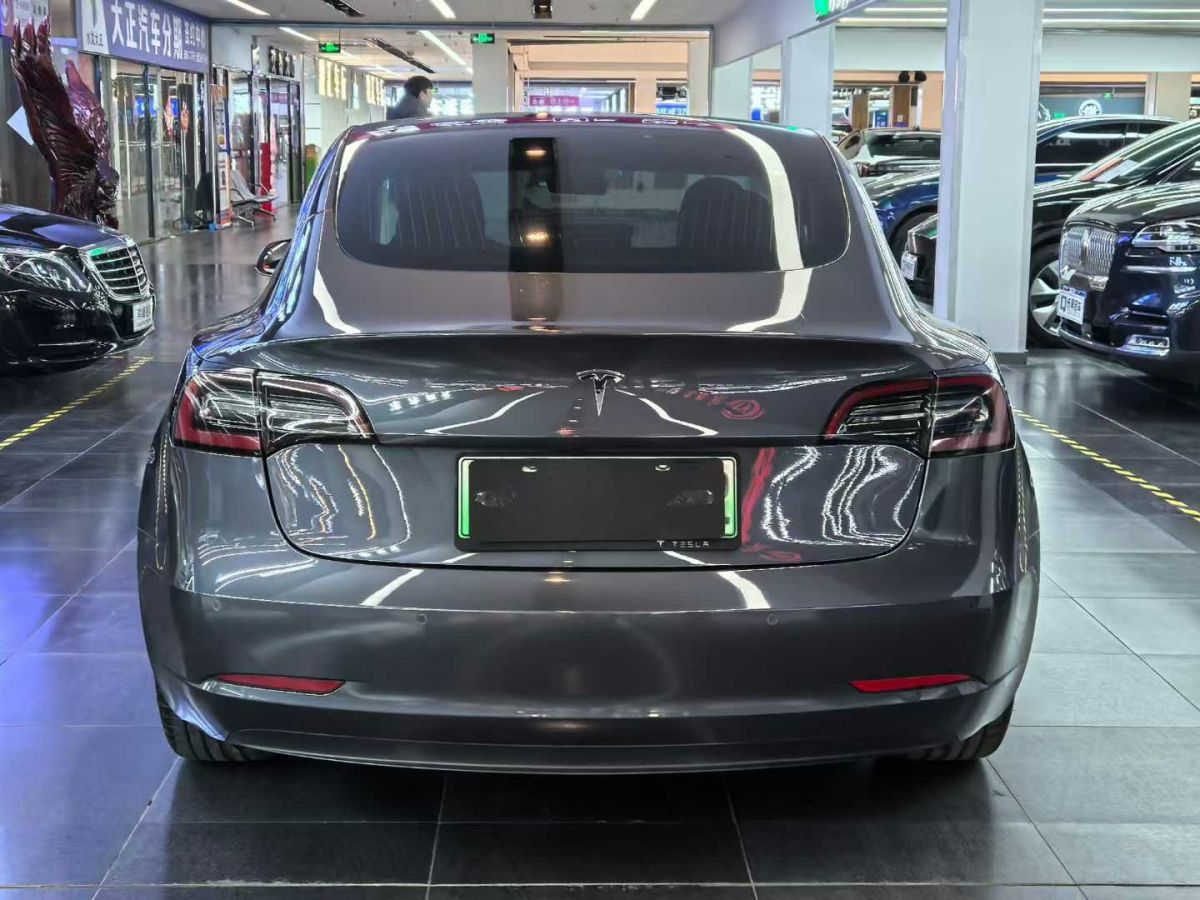 特斯拉 Model S  2021款 Plaid Plus 版圖片