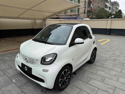 2016年1月 smart fortwo 1.0L 灰行俠特別版圖片