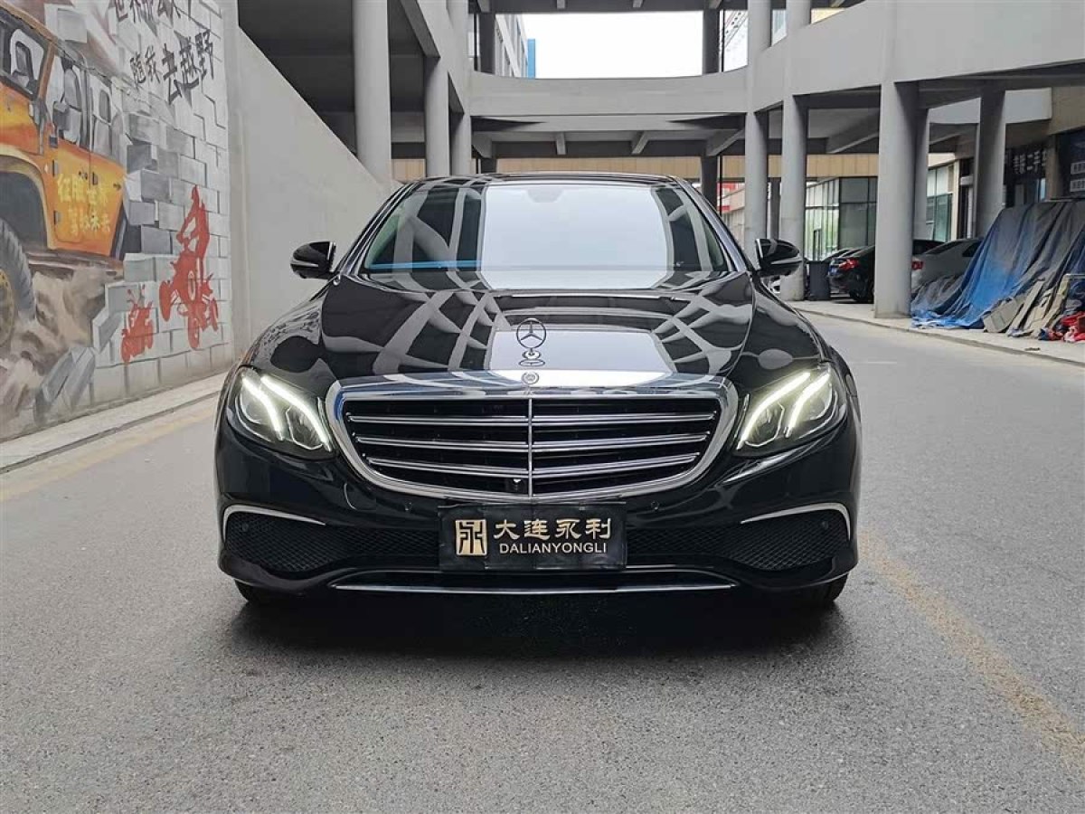 奔馳 奔馳E級  2019款 改款 E 300 L 時尚型圖片