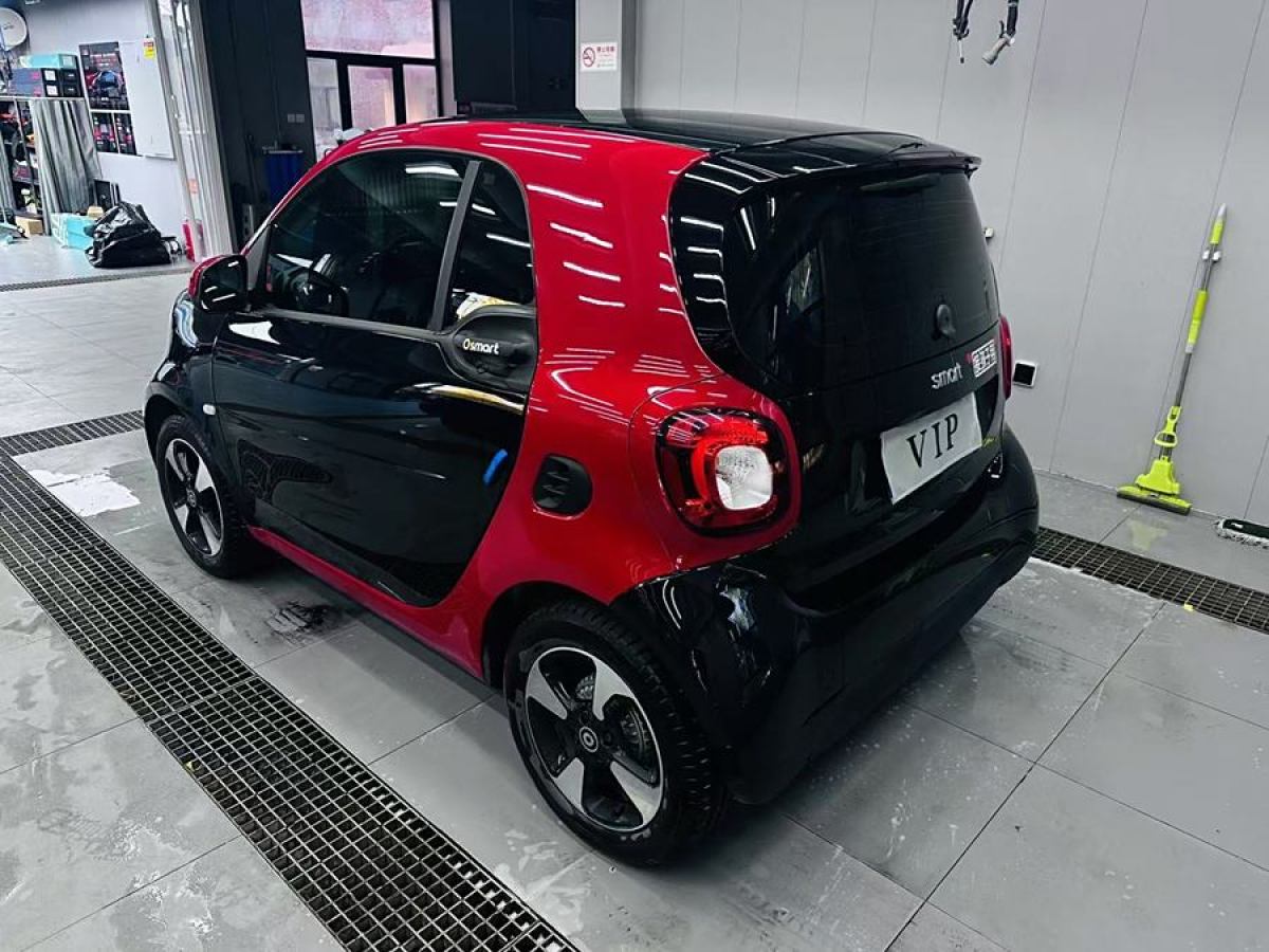 2018年11月smart fortwo  2015款 1.0L 52千瓦硬頂激情版