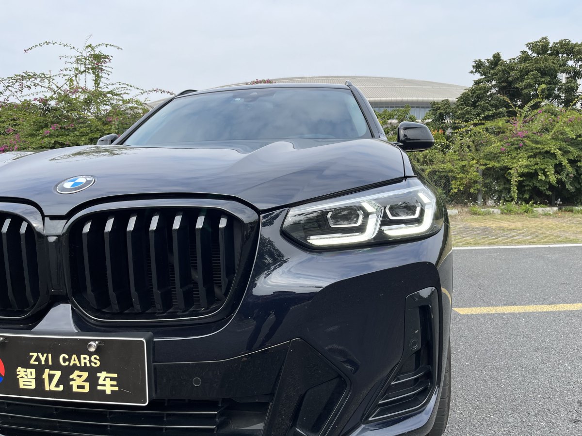 寶馬 寶馬X3  2022款 xDrive30i 領(lǐng)先型 M曜夜套裝圖片