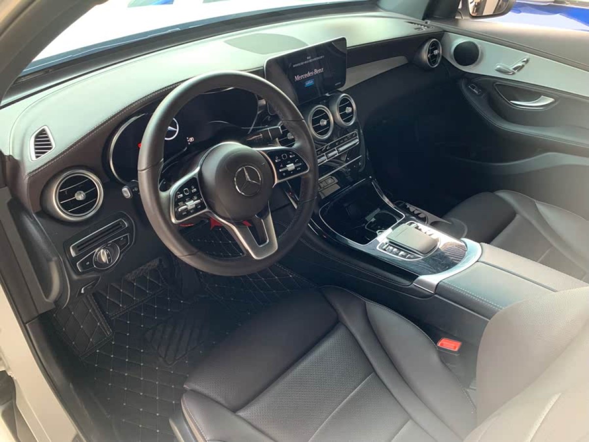 奔馳 奔馳GLC  2018款 改款 GLC 260 4MATIC 動感型圖片