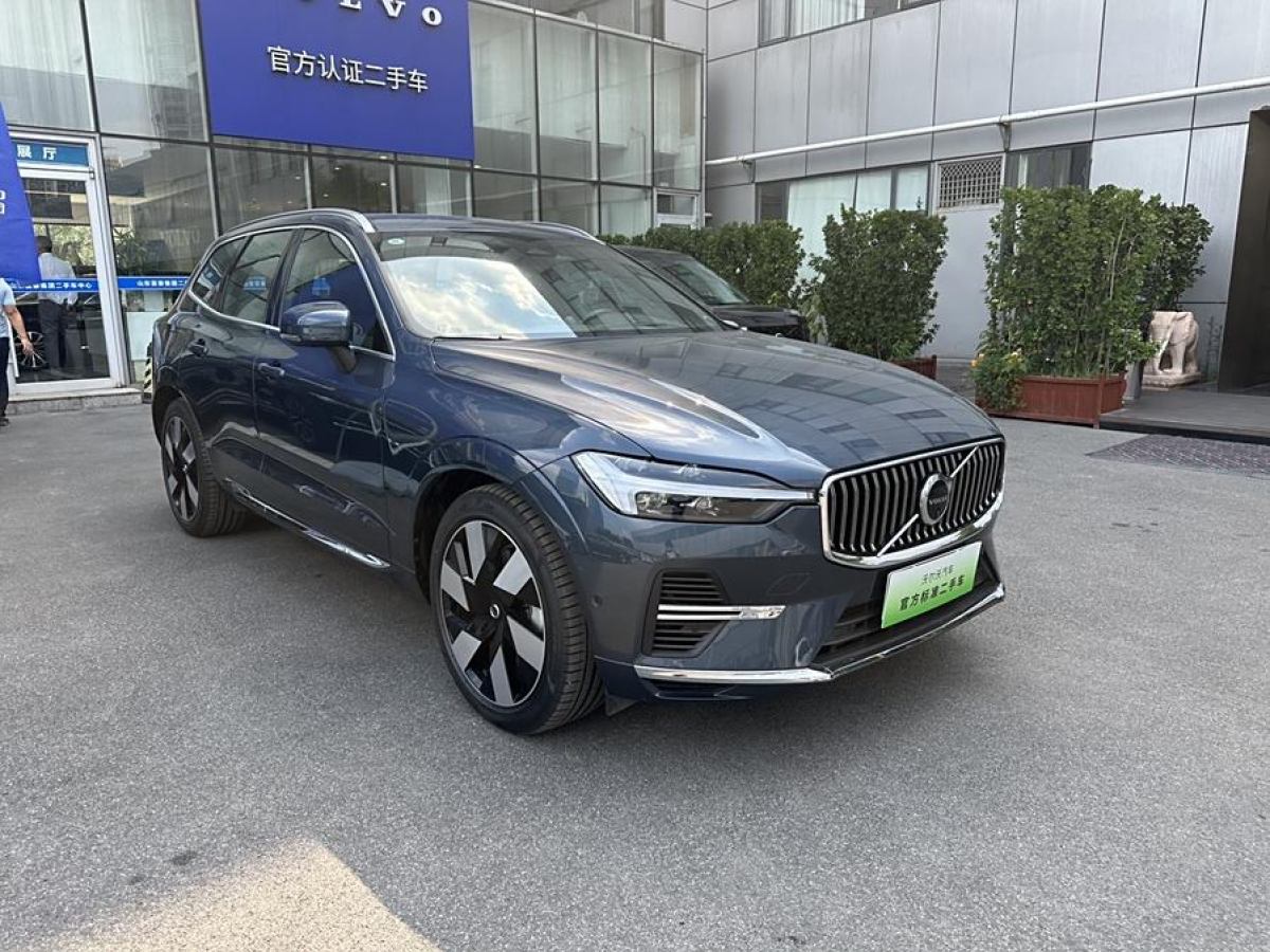 沃爾沃 XC60新能源  2024款 T8 插電混動 長續(xù)航四驅(qū)智雅豪華版圖片