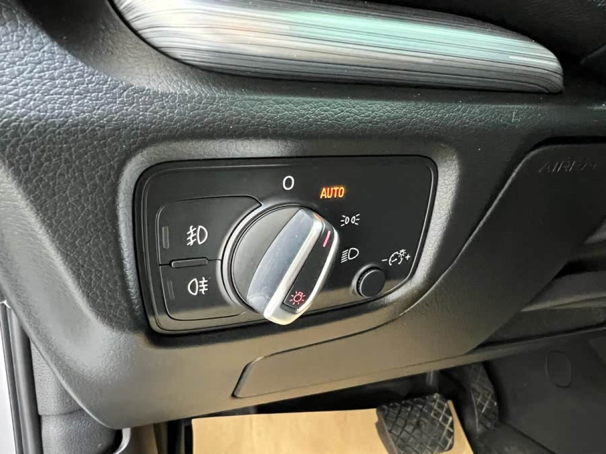 奧迪 奧迪A3  2014款 Limousine 40 TFSI S line 舒適型圖片