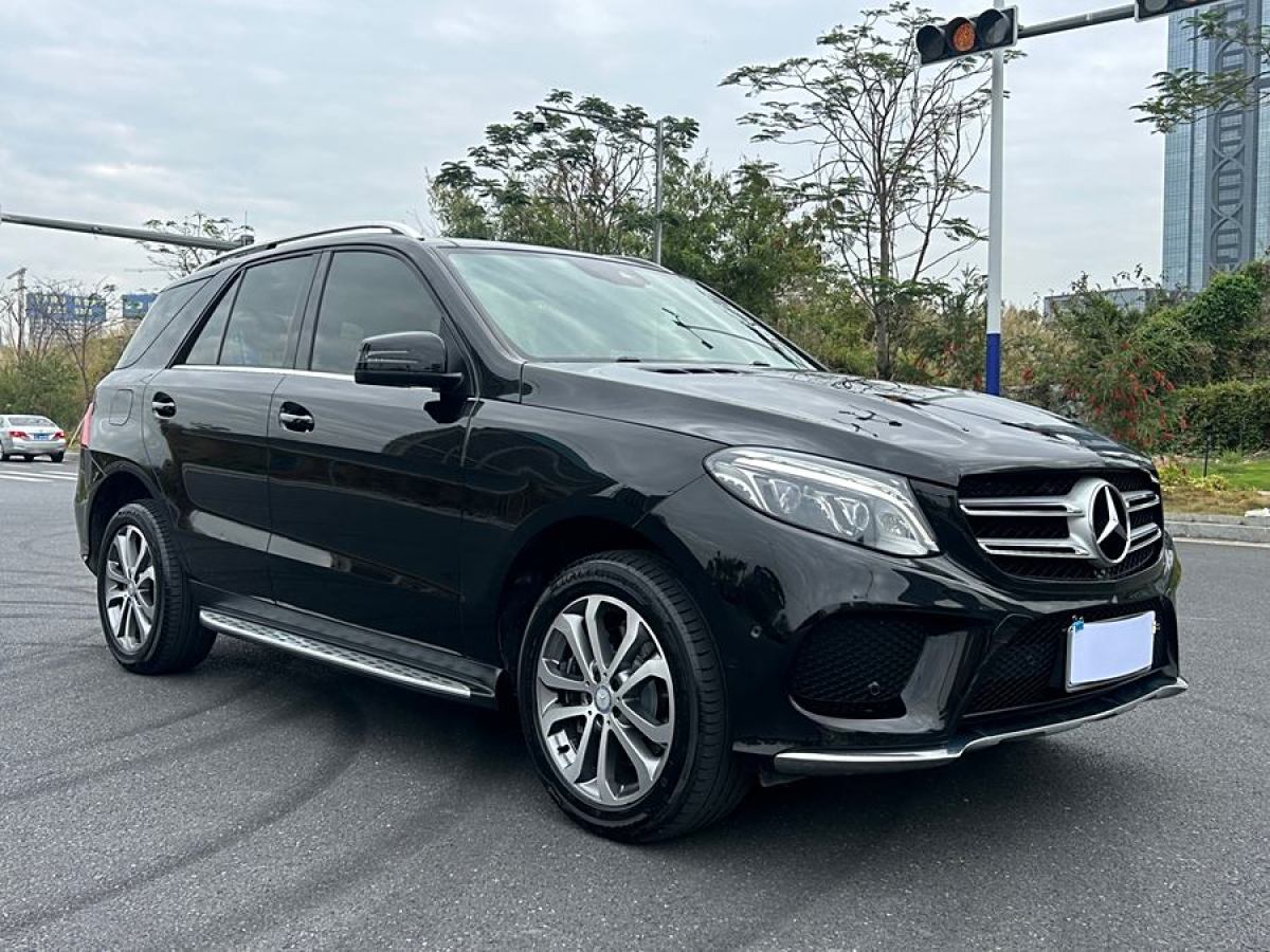 奔馳 奔馳GLE  2017款 GLE 320 4MATIC 豪華型圖片