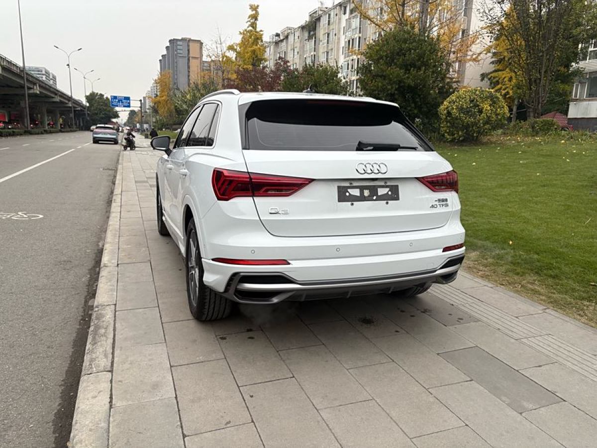 奧迪 奧迪Q3  2022款 40 TFSI 時(shí)尚動(dòng)感型圖片