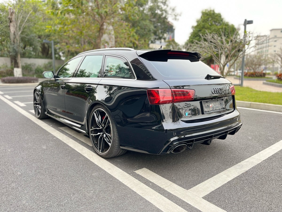 奧迪 奧迪RS 6  2018款 RS 6 4.0T Avant尊享運動限量版圖片