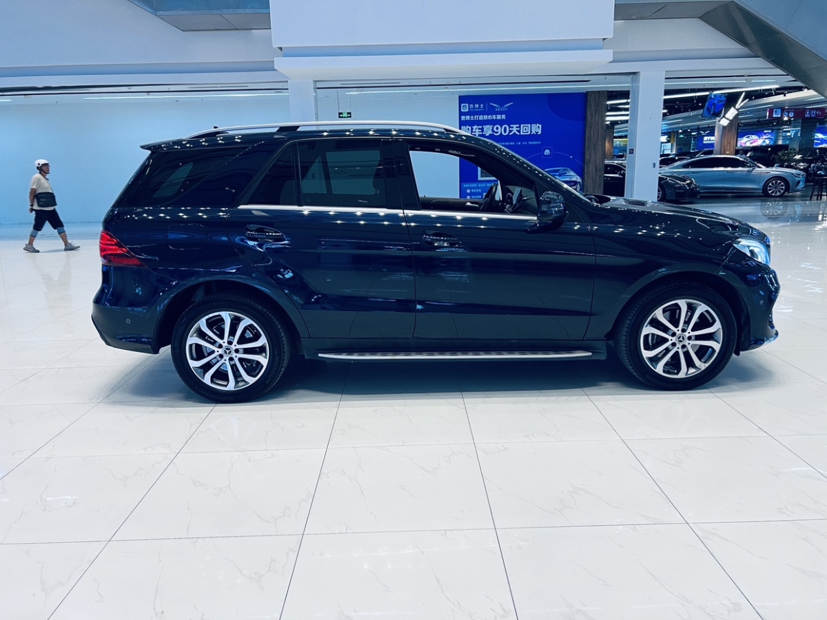 奔馳 奔馳GLE  2018款 GLE 320 4MATIC 動(dòng)感型臻藏版圖片