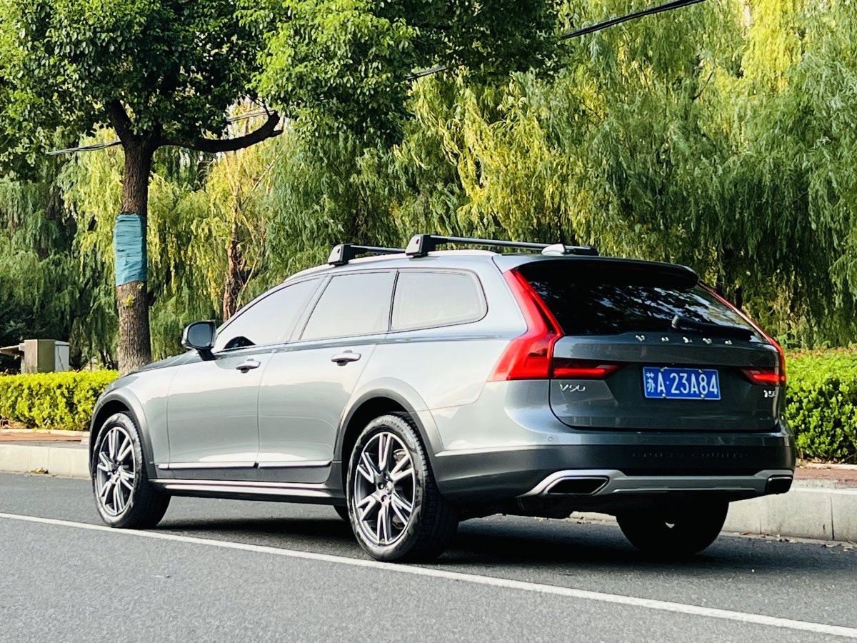 2020年1月沃爾沃 V90  2020款 Cross Country T5 AWD 智遠版