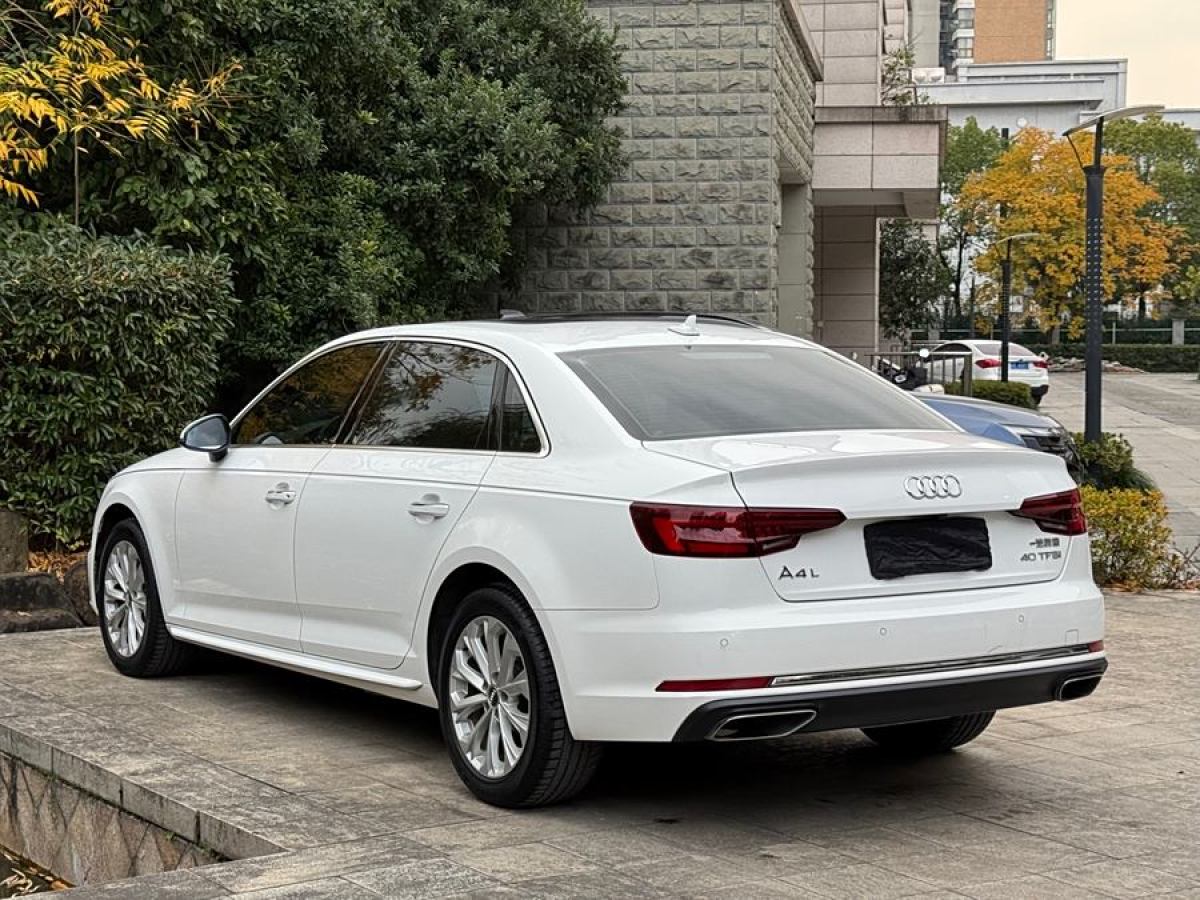 奧迪 奧迪A4L  2019款 40 TFSI 進(jìn)取型 國VI圖片