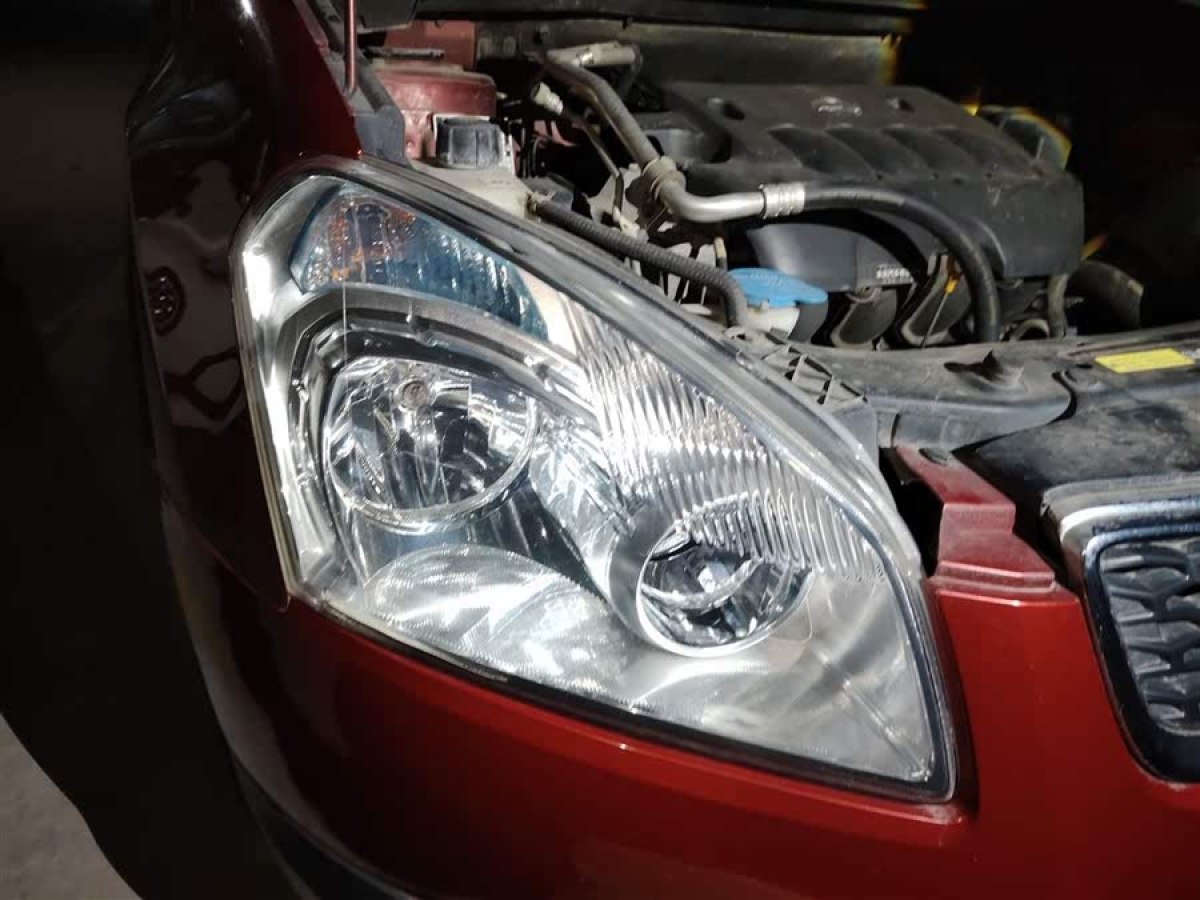 日產(chǎn) 逍客  2012款 2.0XL 火 CVT 2WD圖片