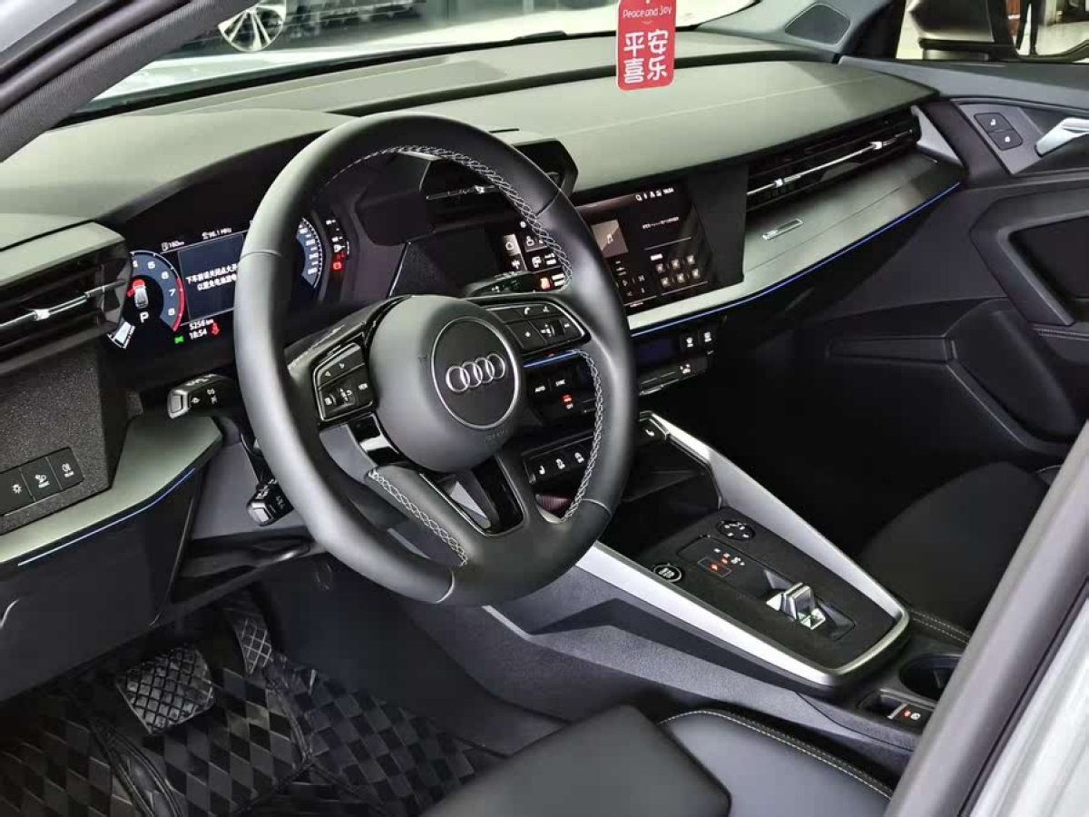 奧迪 奧迪A3  2024款 Sportback 35 TFSI 時(shí)尚運(yùn)動(dòng)型圖片