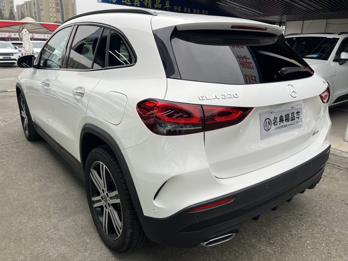 奔馳 奔馳GLA  2020款 GLA 220 4MATIC圖片