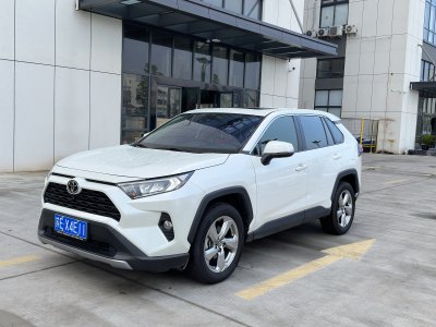 2020年4月 丰田 RAV4 荣放 2.0L CVT两驱风尚版图片