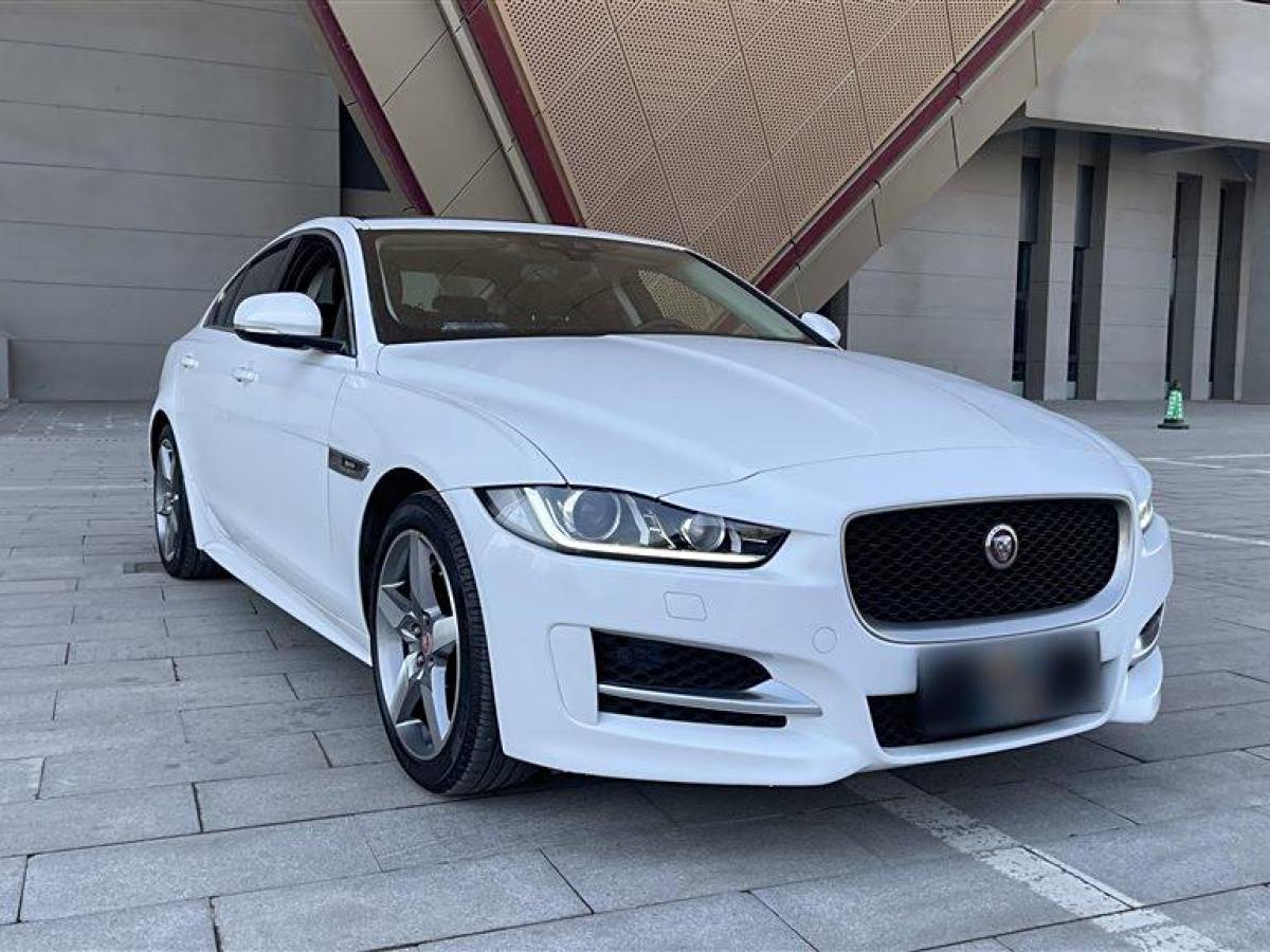 2016年9月捷豹 XE  2017款 2.0T 240PS R-Sport