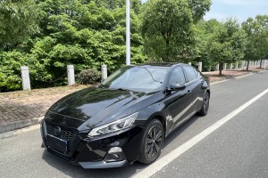日產(chǎn)尼桑天籟  