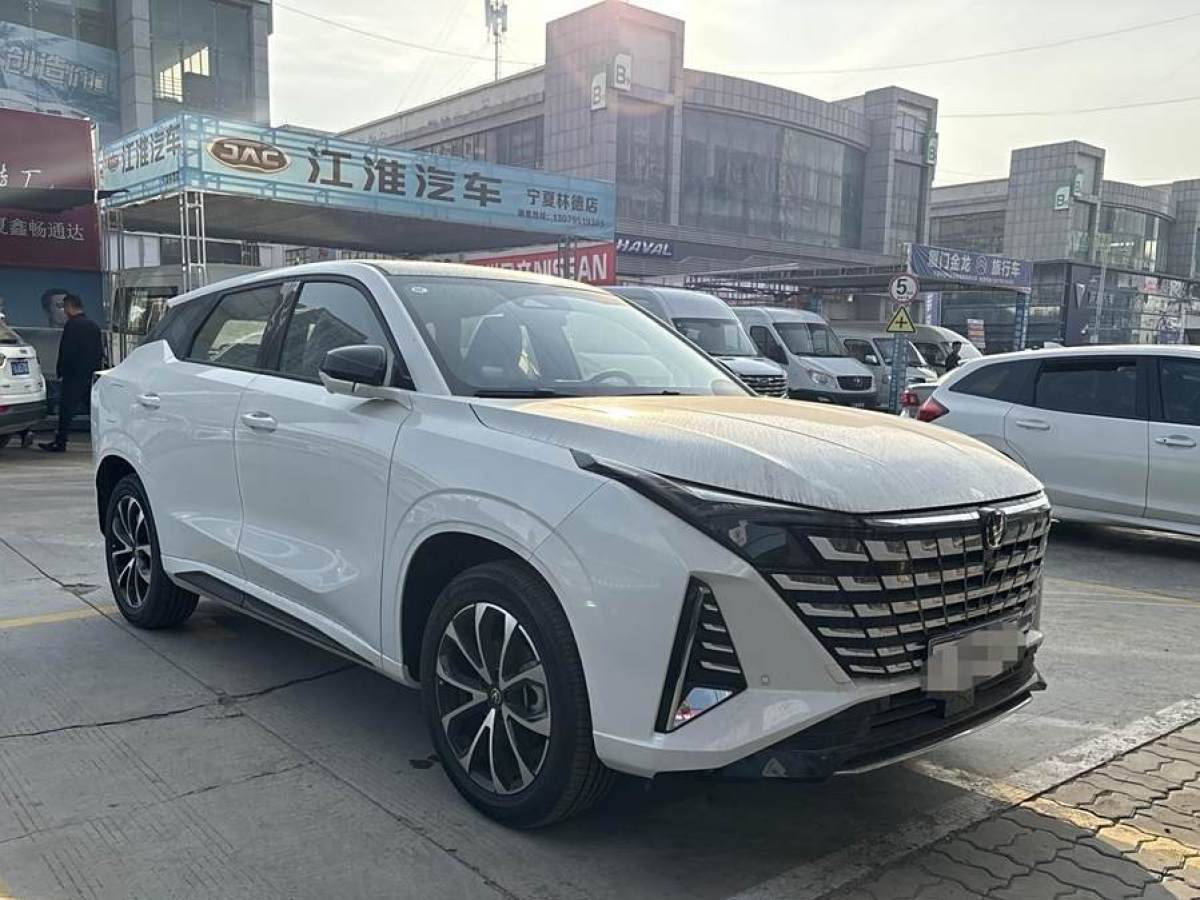 長(zhǎng)安 長(zhǎng)安UNI-K新能源  2024款 智電iDD 1.5T 135km智享型圖片