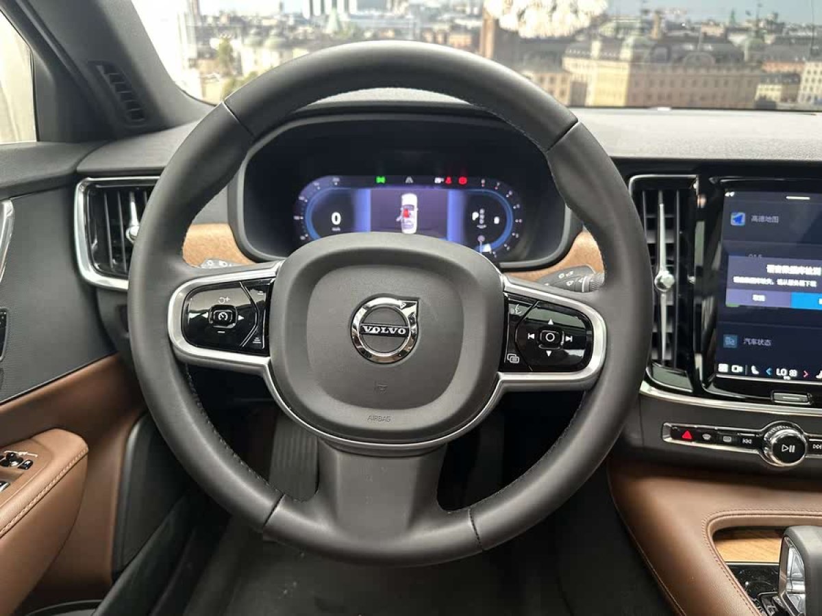 沃爾沃 S90  2025款 B5 智逸豪華版圖片