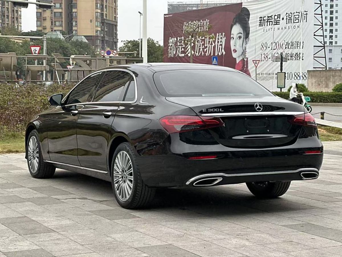 奔馳 奔馳E級  2021款 改款 E 300 L 豪華型圖片