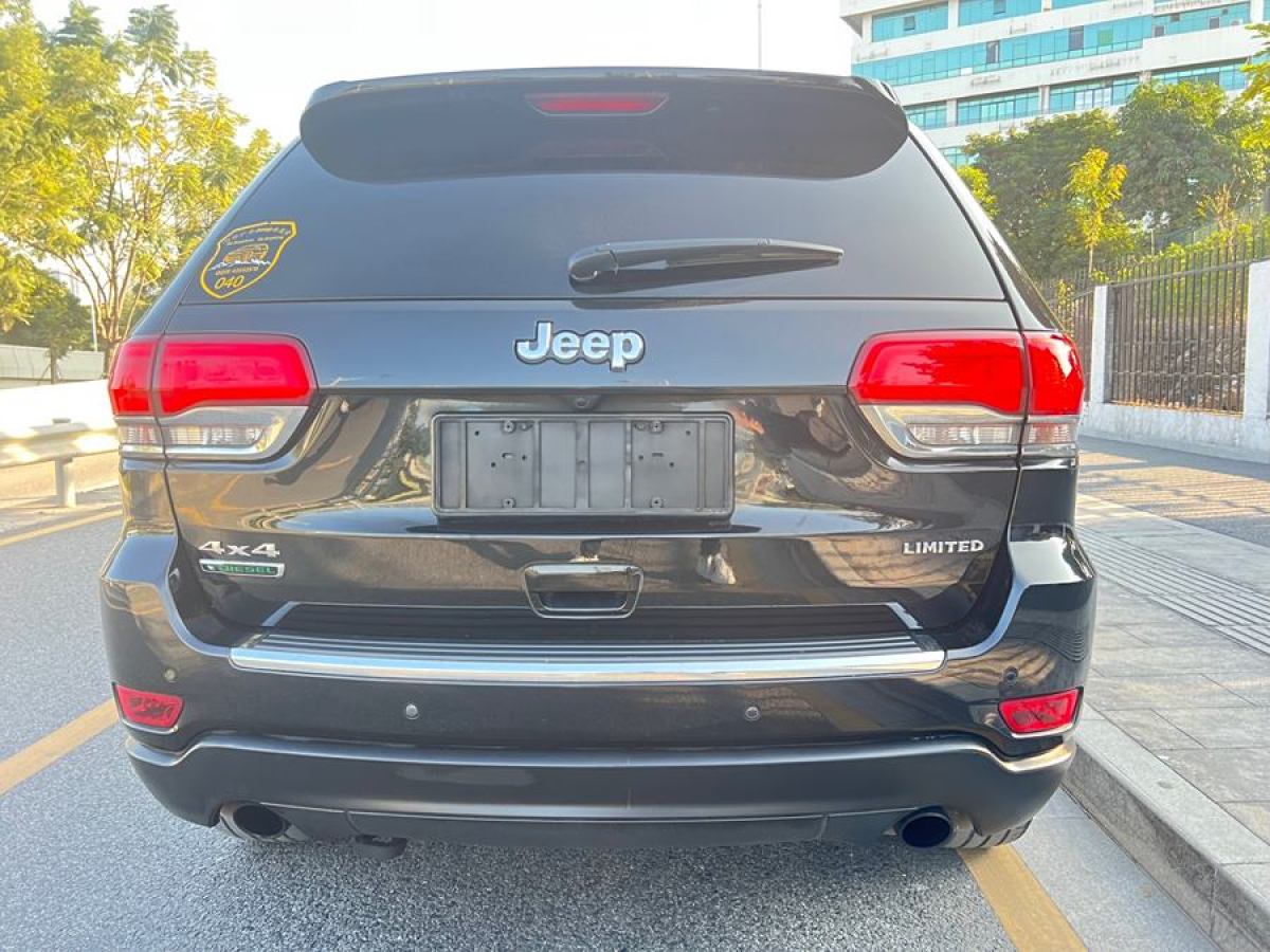 Jeep 大切諾基  2015款 3.0TD 柴油 精英導(dǎo)航版圖片