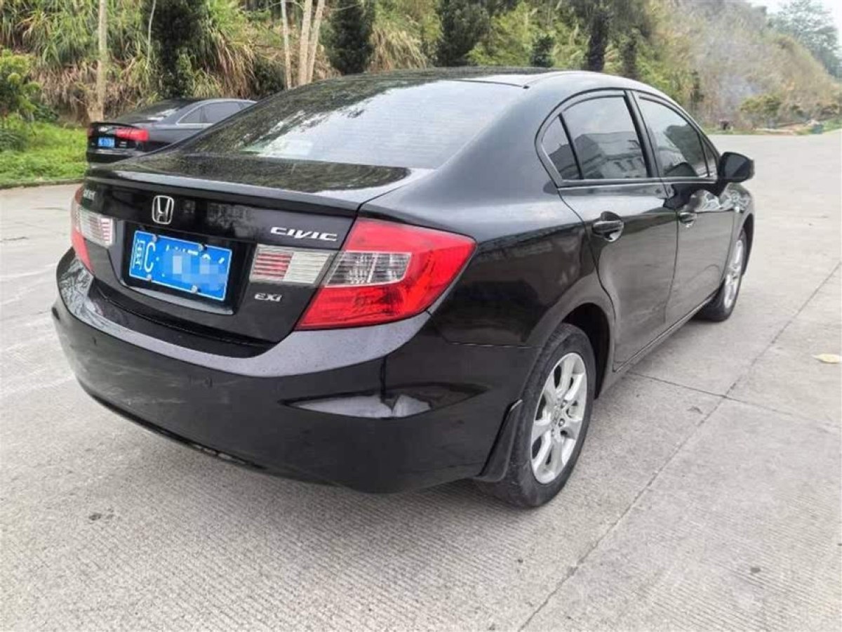 本田 思域  2012款 1.8L 自動舒適版圖片