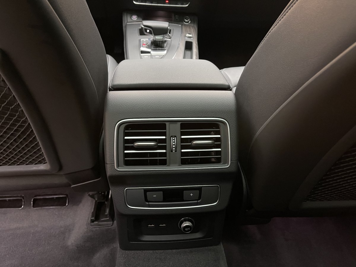 奧迪 奧迪Q5L  2024款 40 TFSI 豪華致雅型圖片