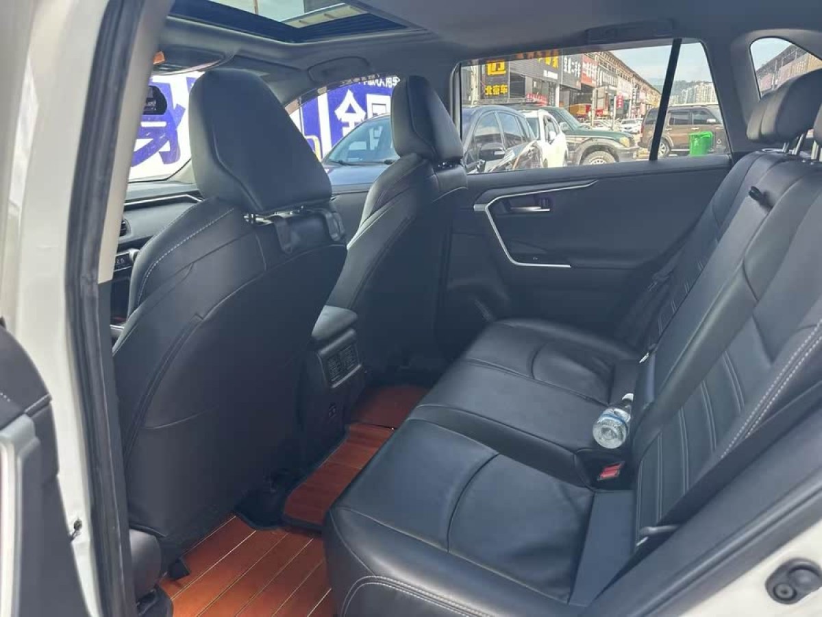 豐田 威蘭達  2021款 2.0L CVT四驅豪華版圖片
