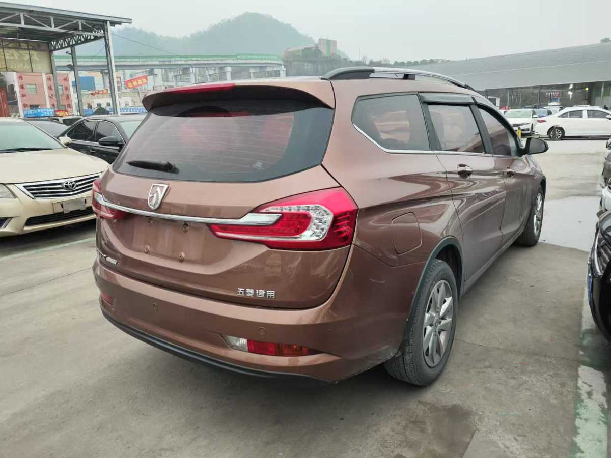 寶駿 310W  2017款 1.5L 手動時尚型圖片