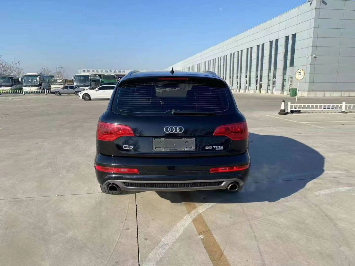 奧迪 奧迪Q7  2014款 Q7 中東版圖片