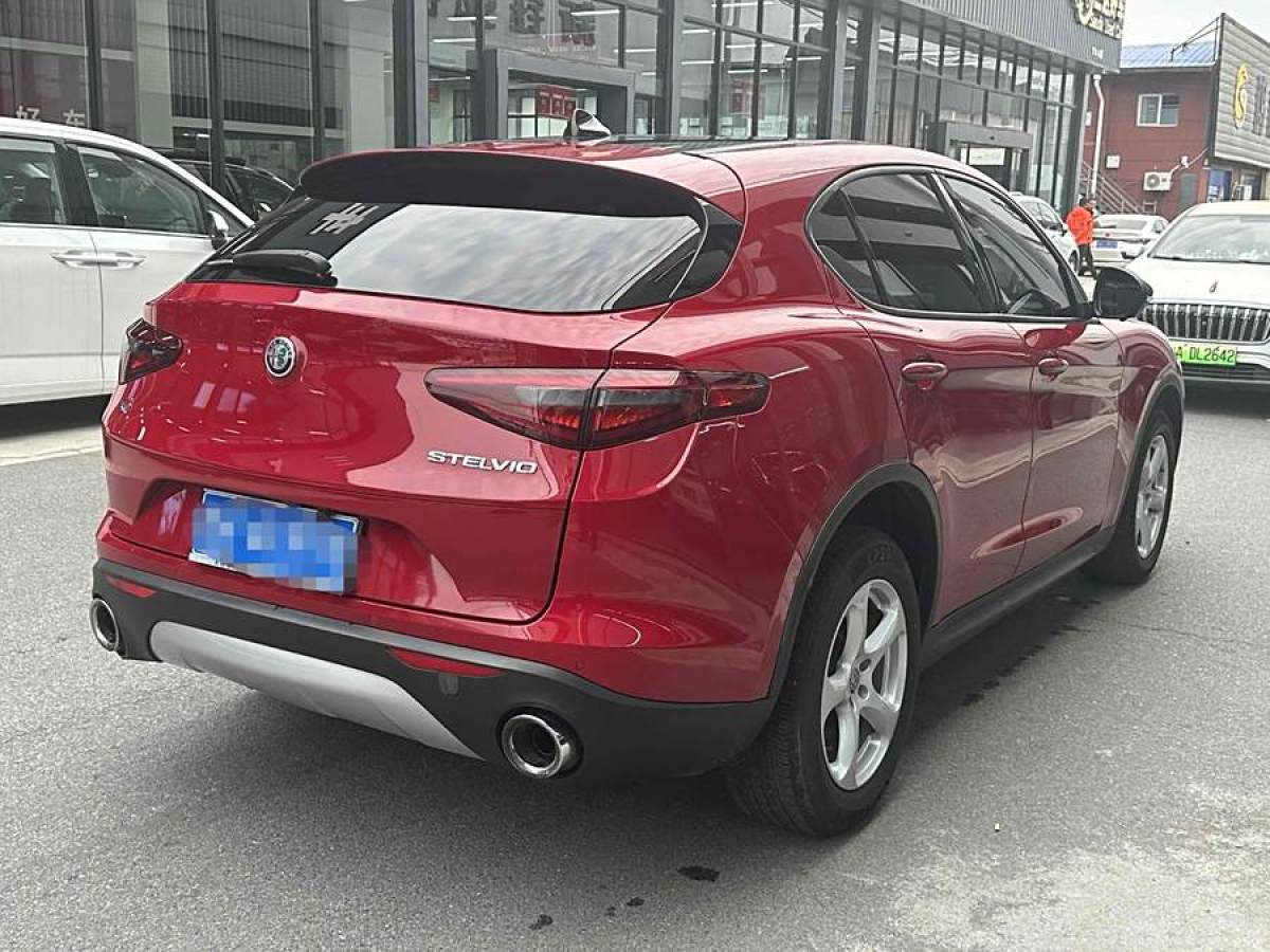 阿爾法·羅密歐 Stelvio  2017款 2.0T 200HP 精英版圖片