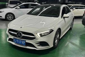 奔馳A級 奔馳  改款 A 200 L 運動轎車
