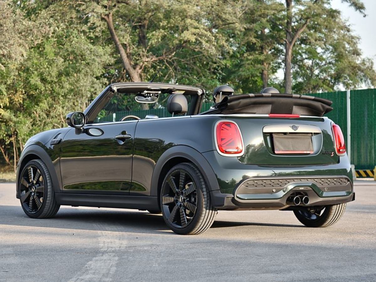 2023年10月MINI MINI  2023款 改款 2.0T COOPER S CABRIO 執(zhí)迷特別版