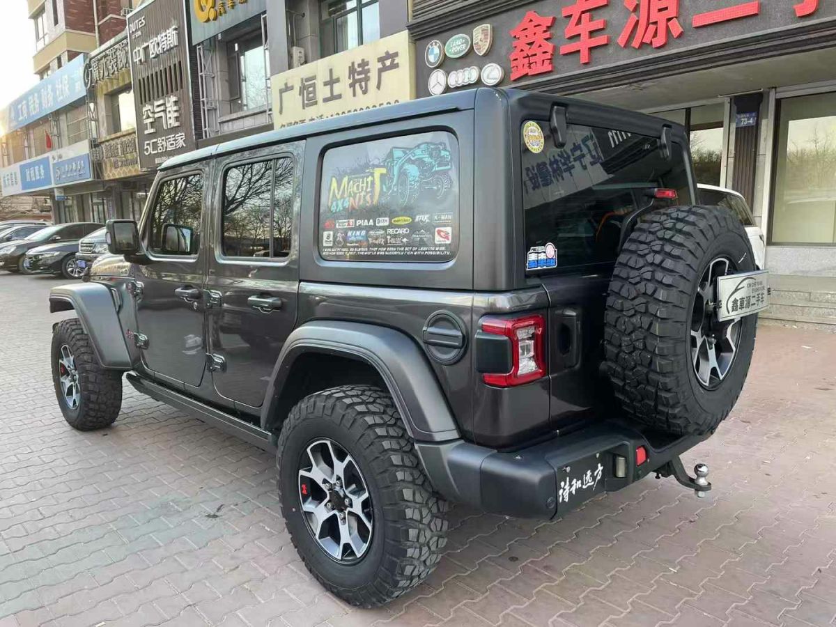 Jeep 牧馬人  2022款 2.0T 高地 阿拉斯加極光綠特別版圖片