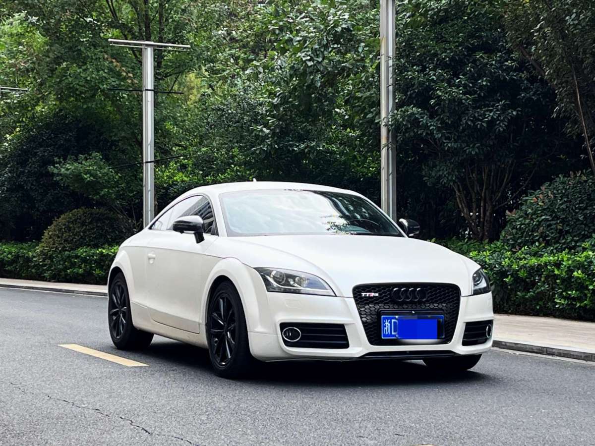 2012年4月奧迪 奧迪TT  2011款 TT Coupe 2.0TFSI